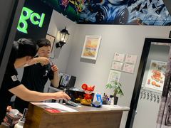 -镜客眼镜(浦江欢乐颂店)
