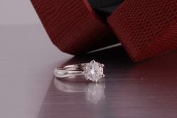 1-威德钻石-克拉钻大本营(南京东路店)