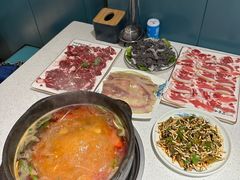 -贵府酸汤牛肉火锅·贵州老字号(飞山街店)
