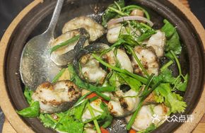 Lemon Leaf Stir-fried Crispy Eel