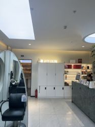 -吉艺心专业美发造型