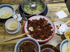 -冯烫烫跷脚牛肉·川菜小馆(武胜西街店)