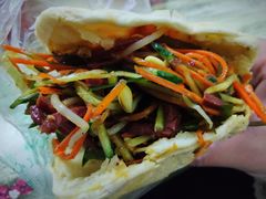 锅盔夹张飞牛肉凉粉-小陈方酥锅盔(古城总店)
