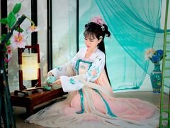 -九月鹰飞汉服摄影工作室