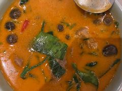 -Chom Cafe and Restaurant