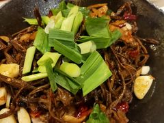 干锅茶树菇-嘉丰湘菜馆(芳群园店)