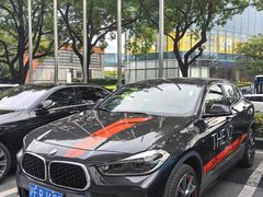 -上海宝信宝马4S店