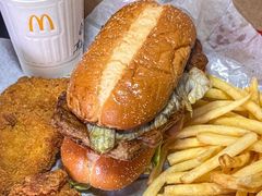 -麦当劳甜品站(高德置地广场春广场店)