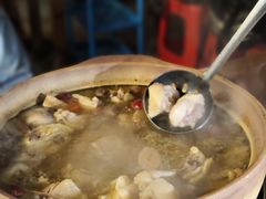 -广味炭炉鸡煲(宝业路分店)