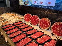 -雍容荟帝王蟹活龙虾展台自助(IFS黑金店)