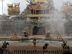 -七彩云南欢乐世界