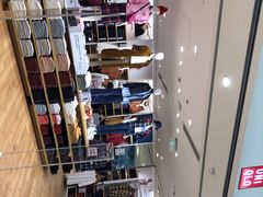 -优衣库(上海虹口龙之梦店)