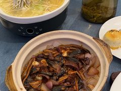 -满江红四季餐厅 · 国家五钻级酒家(新纪元大酒店店)