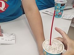 -DQ·蛋糕·冰淇淋(金源新燕莎MALL店)