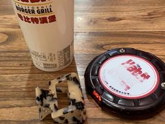 -The Habit Burger Grill 哈比特汉堡(世博店)