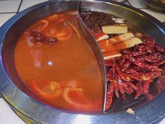 -巴隆门重庆老火锅(太湖路店)