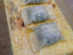 -东来菜馆•手抓海鲜家常菜•海鲜锅贴