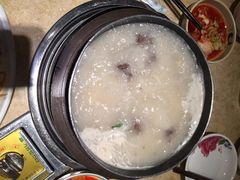 英子狗肉馆-英子补身汤(海兰路店)
