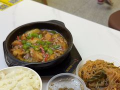 -杨铭宇黄焖鸡米饭(光谷APP广场店)