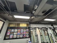 -拳力汇散打搏击泰拳俱乐部(绿地缤纷城店)