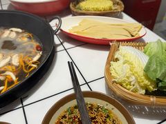 -伍师兄市井火锅(东部星悦天地店)