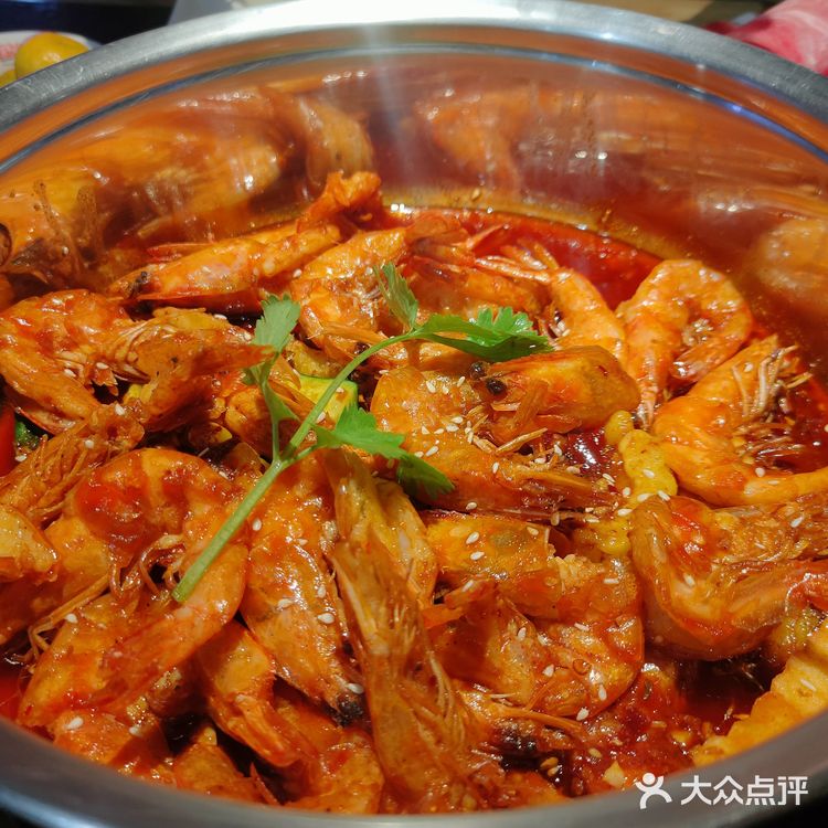 这家虾火锅，板眼有点多[加油][加油][加油]