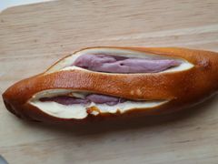 芋泥碱水-yeast面包店