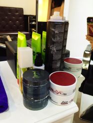 -SIX Hair Consultant