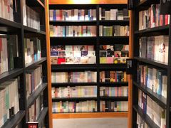 -SISYPHE BOOKS西西弗书店(龙湖滨江天街店)