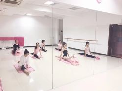 -艺佳舞蹈培训学校