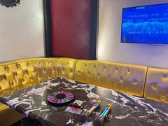 -莹乐迪量贩式KTV(祝桥店)