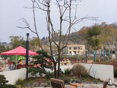 -叁山与肆客服号民宿(龙泉阳光城百工堰公园店)