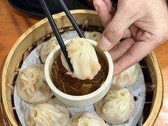 -莱莱小笼·乔艾