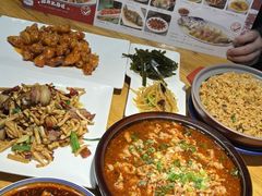 -小三峡食府(西五路店)