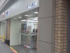 -华为授权体验店(万航渡路)