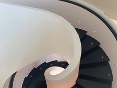 -瑰丽酒店·海吧·天际下午茶·现场DJ·天台酒吧