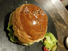 -HIGH FIVE哈福手工汉堡(桂林路店)