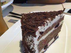 -LENBACH兰巴赫西餐啤酒坊(大连东港店)