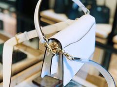 -COACH蔻驰(德基广场店)