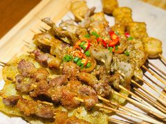手工精选土猪五花肉串-串东家·好酒配好串(拱墅万达金街店)