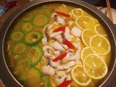 -山城外·非遗酸菜鱼(蜀都万达店)