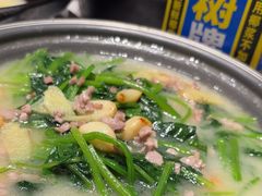 -鑫悦楼煎蟹·16年海鲜大排档