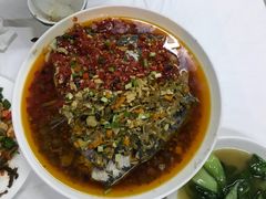 剁椒蒸鱼头-新新湘菜馆(新中街二条店)