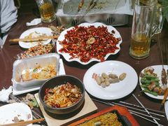 -三个大叔烤羊肉串·歌手驻唱·碳烤鲜肉(西三旗店)