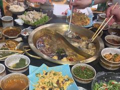 -顶顶汤火牛排火锅·经典铜锅涮肉