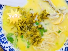 -鱼汤面