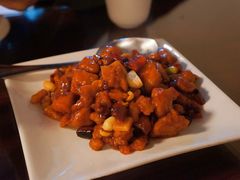 宫保鸡丁-红馆