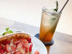 -ROAST coffee & eatery
