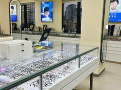 -潘多拉眼镜·蔡司依视路明月(潘家园店)