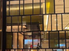 -广州万富希尔顿酒店·感趣自助餐厅·金秋蟹宴生蚝海鲜刺身烧烤